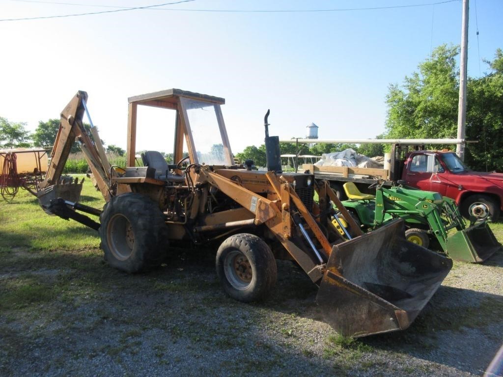 Case Construction King 580B Backhoe