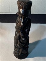 AFRICAN CARVED MOTHER AND CHILDREN