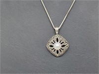 .925 Sterl Silver Marcasite/Pearl Pendant & Chain