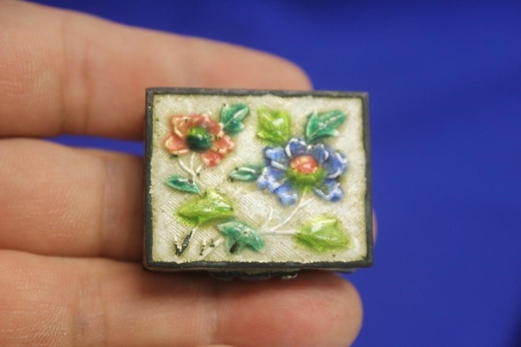 Antique Chinese Enamel Trinket Box