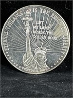 1986 1 Ounce .999 Silver Liberty Round