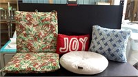 Seat cushion & pillows