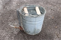 GALVANIZED MOP BUCKET