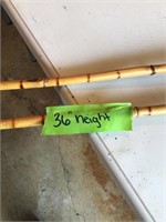 2 bamboo canes