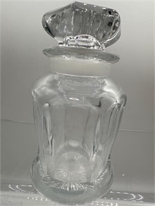 Apothecary jar with stopper