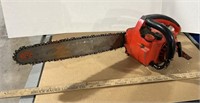 Homelite 16" Chainsaw. Loose & turns over.