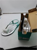 Kali size 7 silver shoes