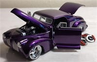 1940 Pontiac Business Coupe 1/24 Scale Model