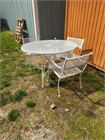 Vintage Wrought Iron Patio Set Table & 4 Chairs.