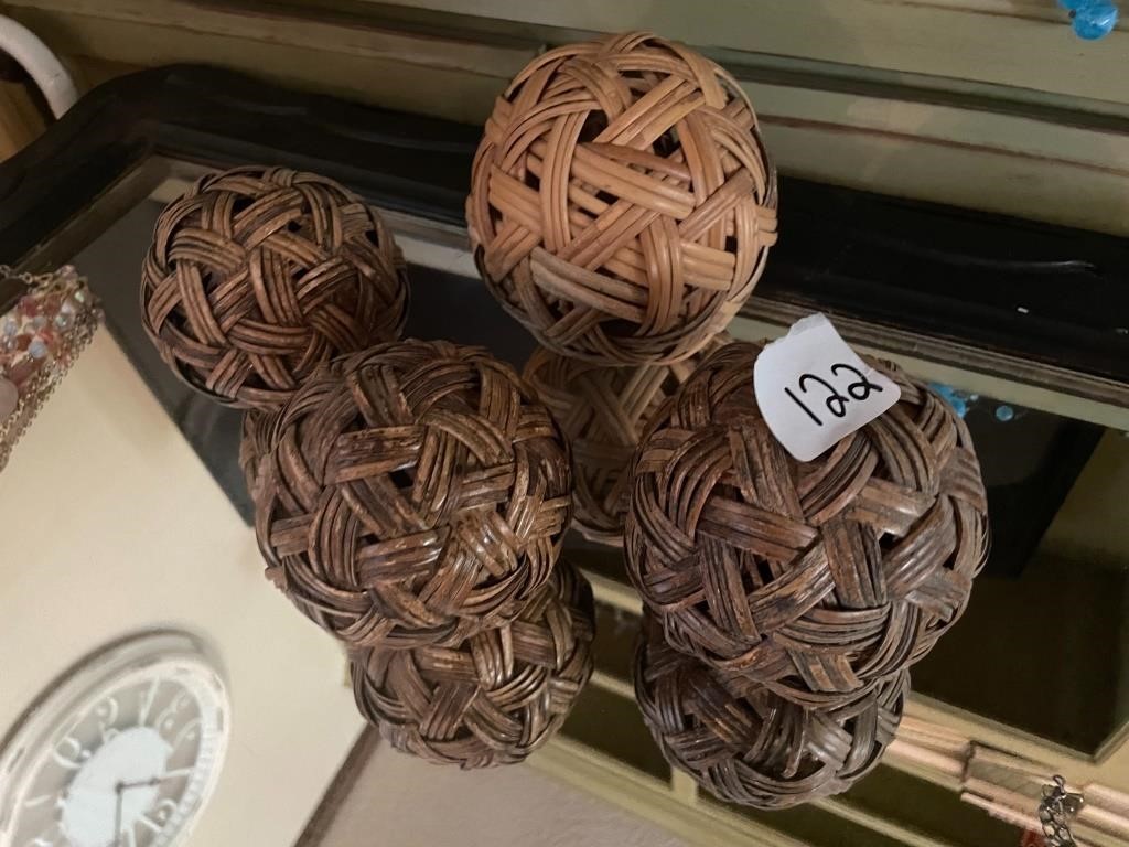 plastic decorative balls