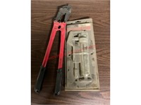 Grease Gun & Bolt Cutters