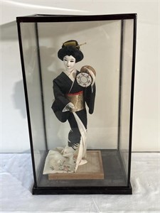 Japanese geisha doll - plastic case
