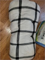 Large dog bed 49 x 36