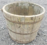 (AN) Wooden Bucket(10.5" tall)