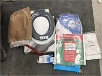 6 New Toilet Seats & Various Fittings