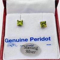 Sterling Silver Natural Peridot (0.70ct) Earring,.