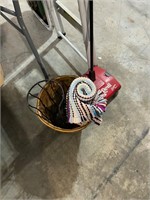 basket with rug, metal toilet paper holder