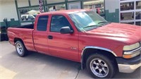 2000 Chevrolet Silverado LS 2WD 5.3L Pickup