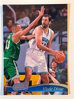 VLADE DIVAC STADIUM CLUB-HORNETS