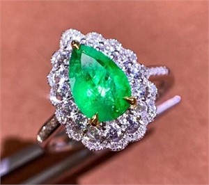1.24ct Emerald Ring, 18k Yellow Gold