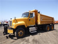 2005 International Pay Star 5520-I T/A Dump Truck