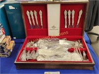 ONEIDA COMMUNITY SILVERPLATE FLATWARE