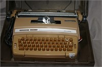 Vintage Electric Typerwriter