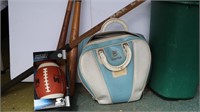 Sports Lot - Columbia 300 Bowling Ball & Bag, BB