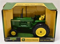 1/16 Ertl John Deere 4020 Wide Front Tractor