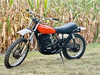 1976 Suzuki 400 Dirt Bike  (NON RUNNING)