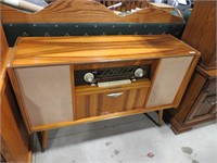 stereophonic cabinet sw/am/fm