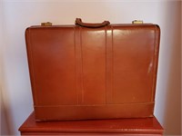 Gladiator vintage suitcase