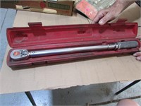 snap on torque wrench w/case