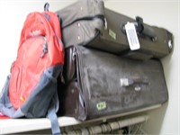 Misc luggage lot