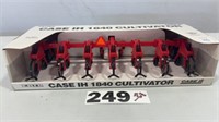 ERTL CASE IH 1840 CULTIVATOR