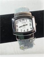 Suisse / Quartz Wrist Watch - Japan, used