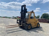 Caterpillar V140 Type D Forklift