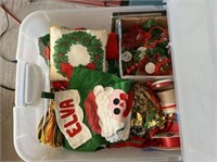 PLASTIC TOTE WITH VINTAGE CHRISTMAS DECOR