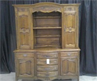 EXCELLENT LARGE ANTIQUE OAK BUFFET