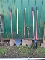 (4) SHOVELS & POST HOLE DIGGER