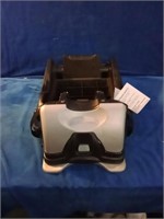 Babytrend car seat base for car, like new