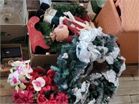 VTG Christmas Wreaths & More