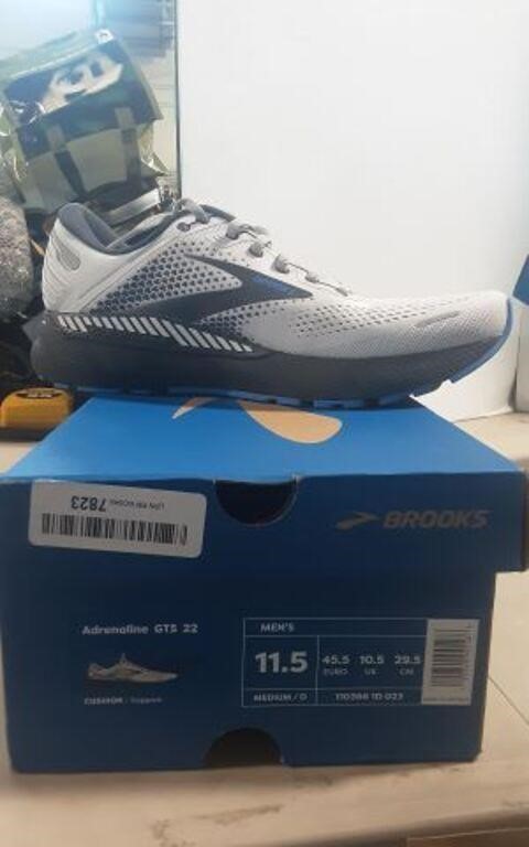 BROOKS MEN AND WOMEN RUNNING SHOES