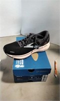 Brooks "Ghost 14" Women's Shoes-Size 8