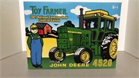 Toy Farmer John Deere 4520 Diesel Tractor