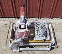 MK770 Tile Saw with Pump Working