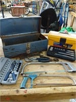 Tool lot includes full ratchet kit and a full