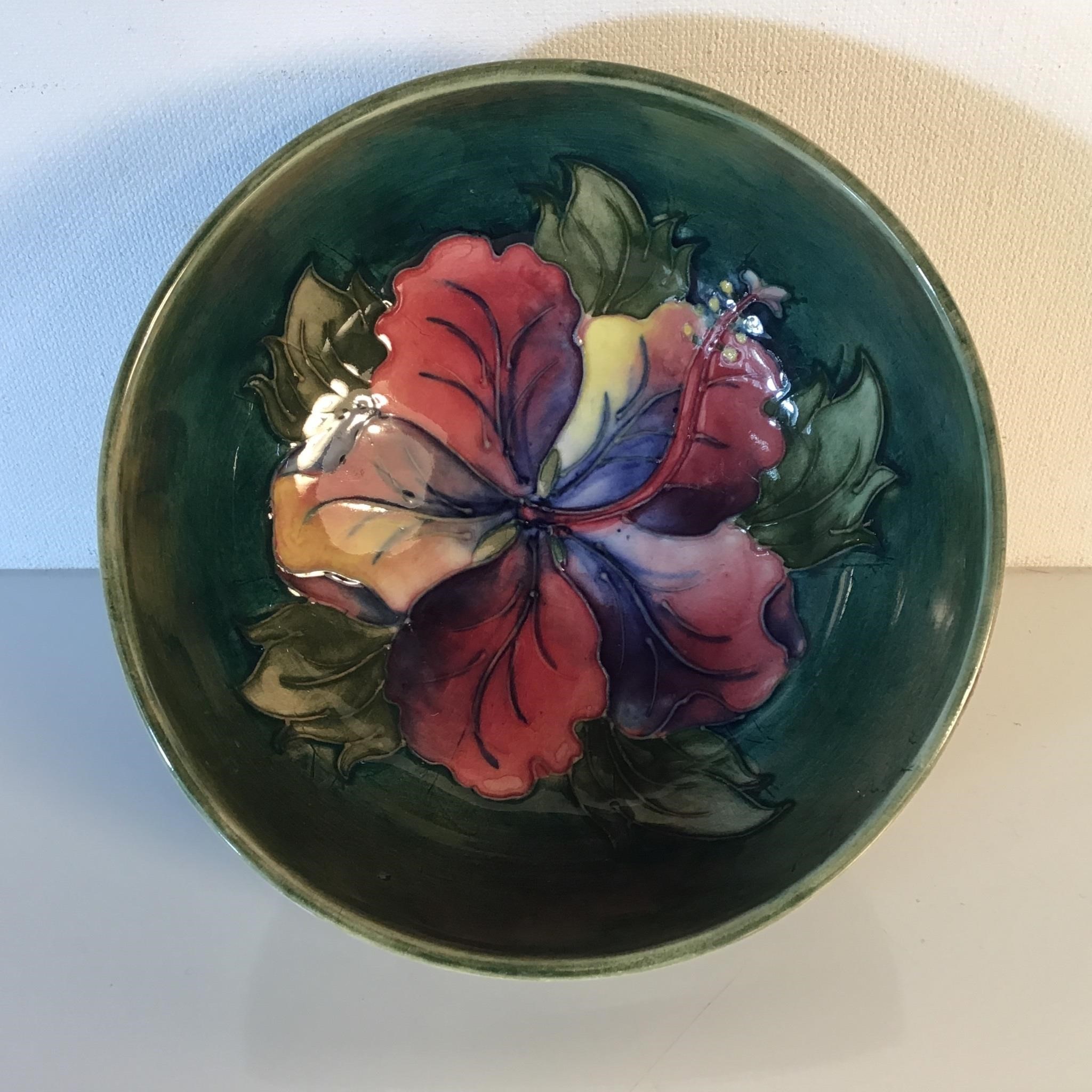 MOORCROFT POTTERY BOWL ENGLAND