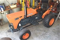 Kabota B7100 tractor & arms