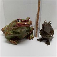 Pair of Frogs w/Character